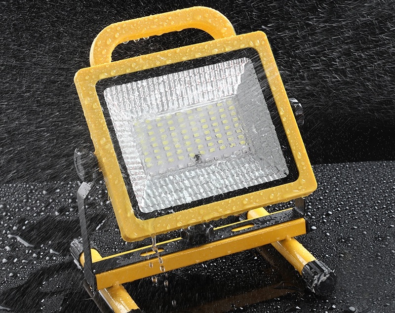 Foco Reflector Portatil Con Baliza Led De 40w Recargable - Imagen 5